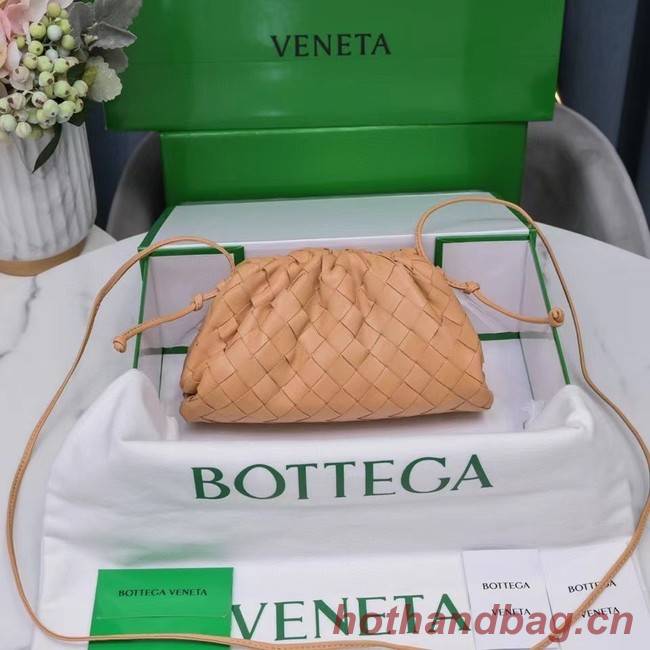 Bottega Veneta MINI POUCH 585852 Almond