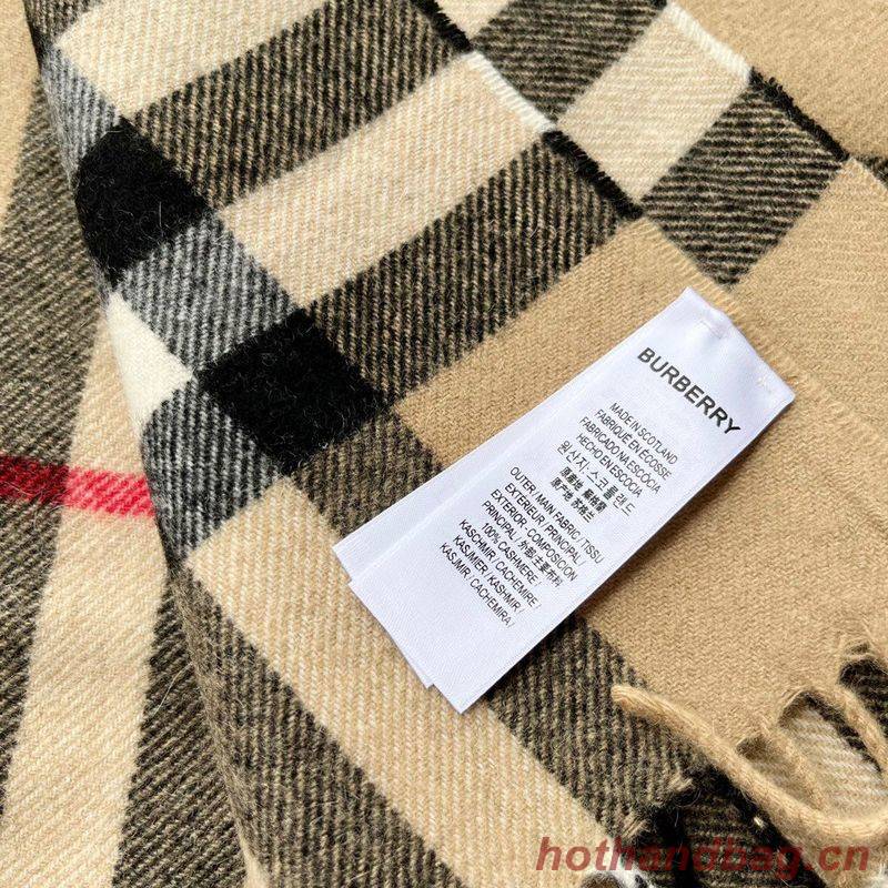 Burberry Scarf B00241
