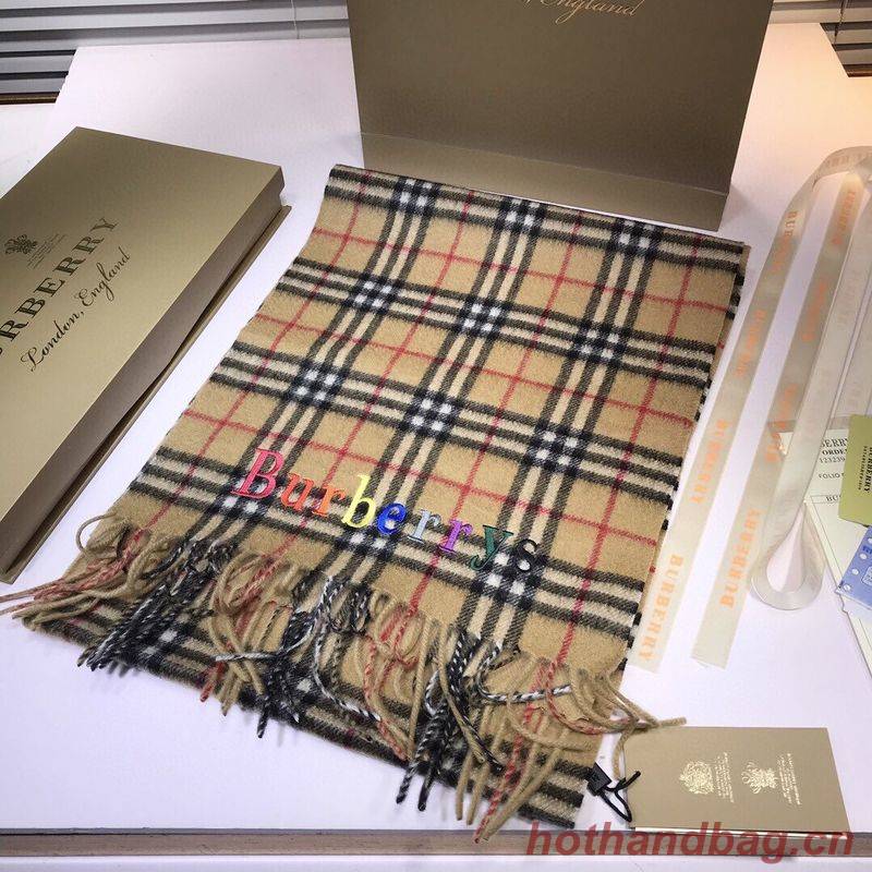Burberry Scarf B00255