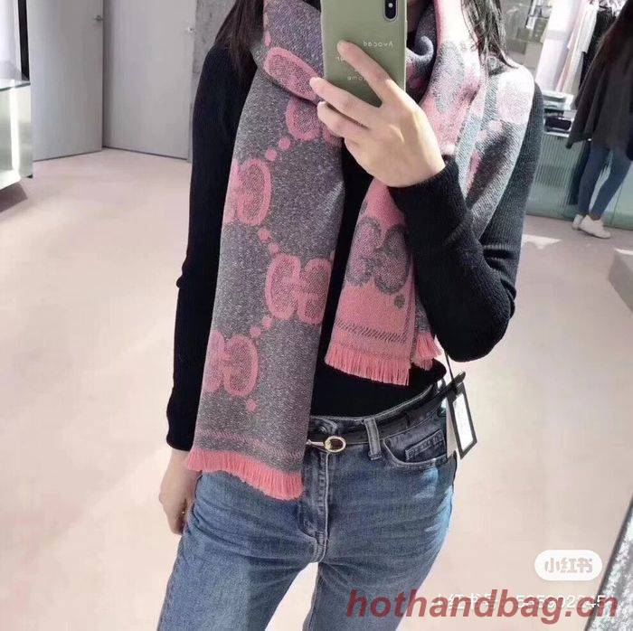 Gucci Scarf G00112