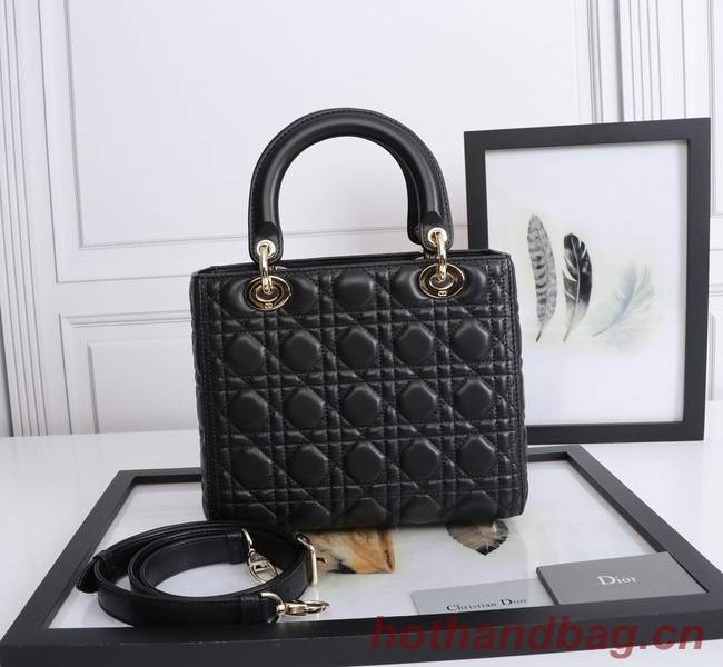 MEDIUM LADY DIOR BAG Cannage Lambskin M0565E black