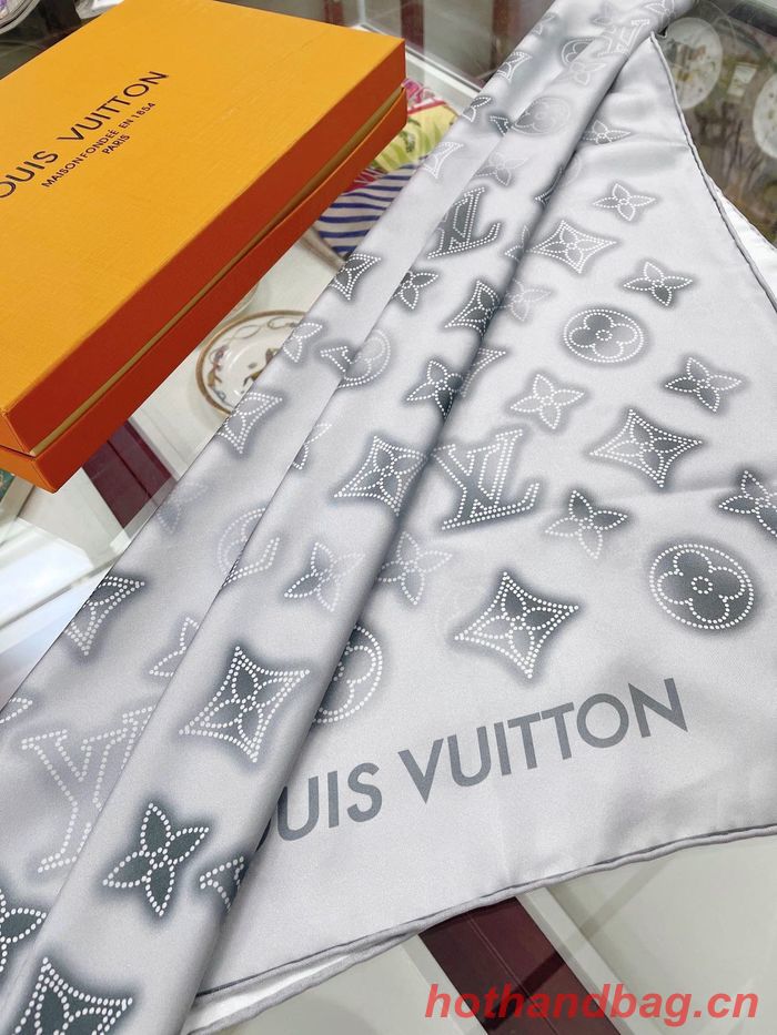 Louis Vuitton Scarf LVC00110