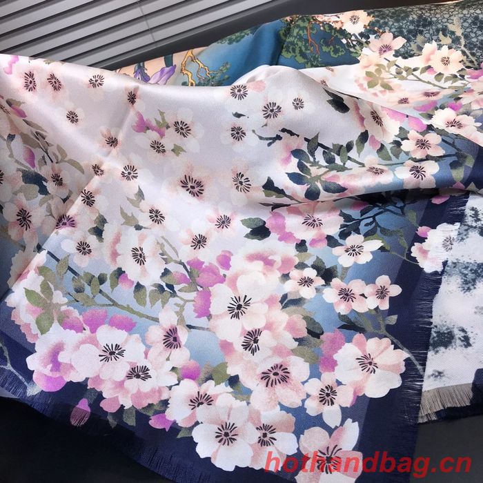 Louis Vuitton Scarf LVC00215