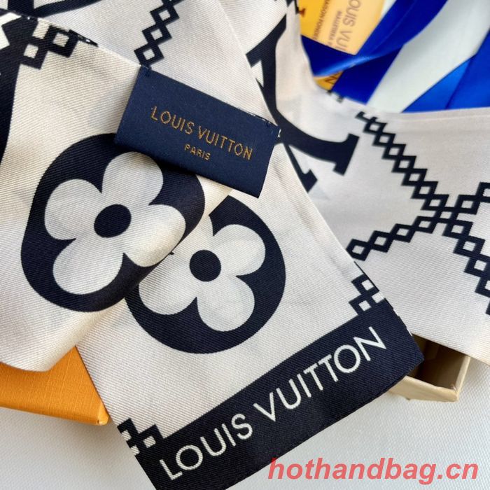 Louis Vuitton Scarf LVC00364