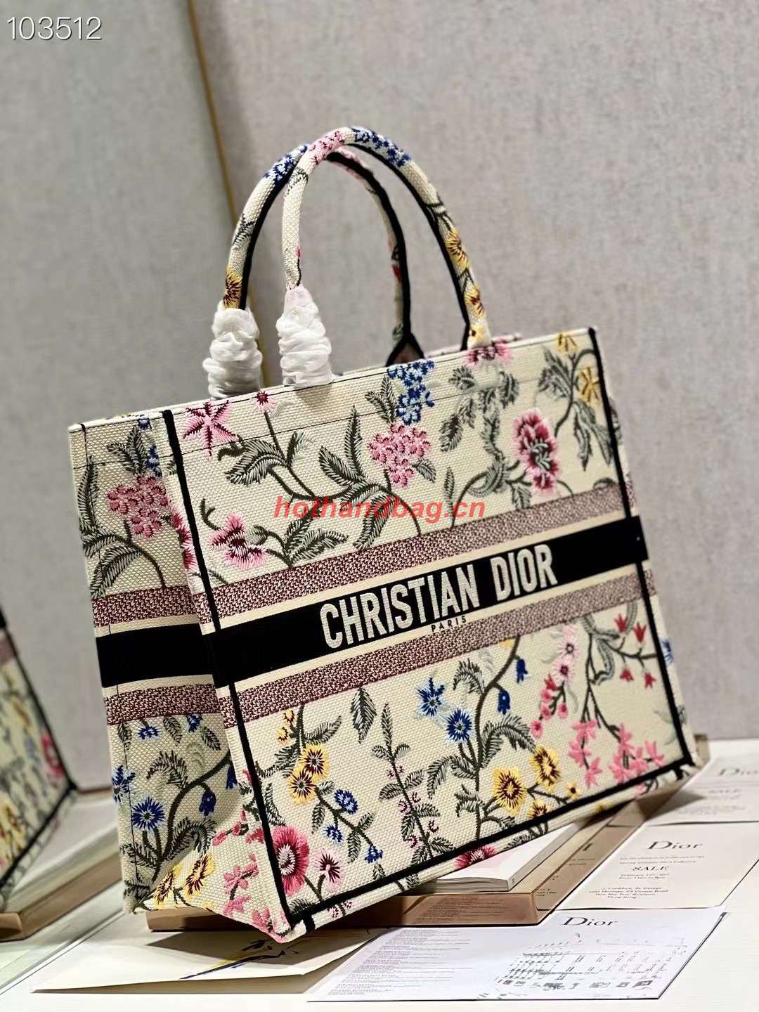 LARGE DIOR BOOK TOTE White Multicolor Dior Petites Fleurs Embroider M1286ZEA