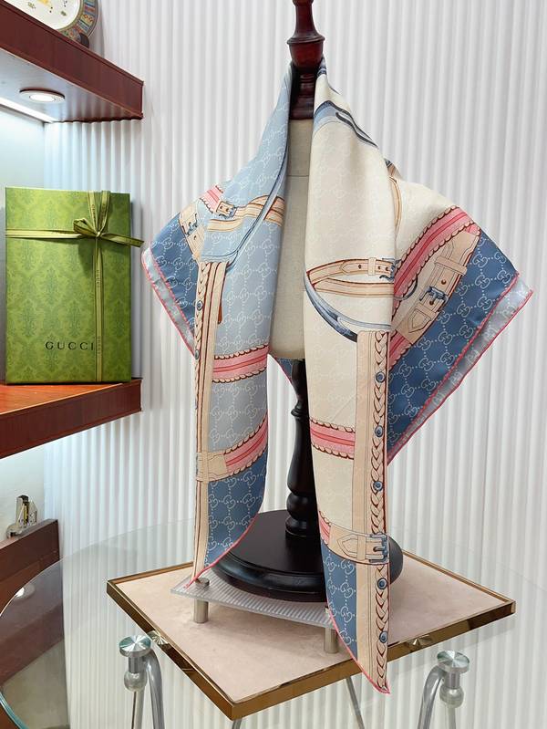 Gucci Scarf GUC00340