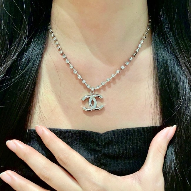 Chanel necklace CE16349