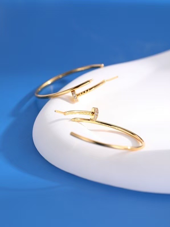 Cartier Earring CE16526