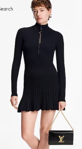 Louis Vuitton Pochette Louise M23756 Black