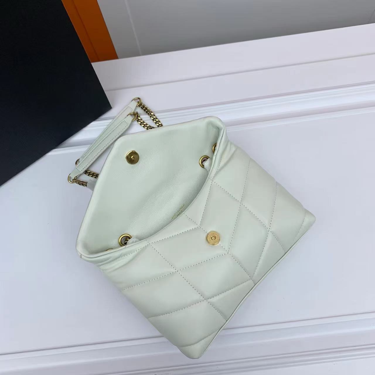 SAINT LAURENT TOY PUFFER IN LAMBSKIN 759337 BLANC VINTAGE