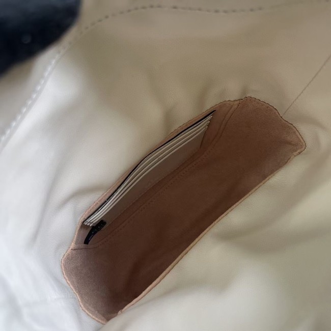 GUCCI GG MARMONT MINI SHOULDER BAG 746433 white