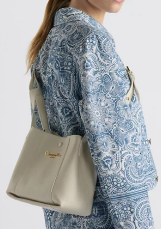 Dior Medium Signature Bucket Bag Grained Calfskin M2841USKU Latte