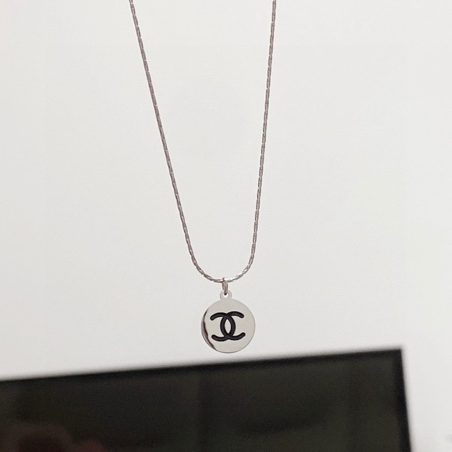 Chanel necklace CE16602