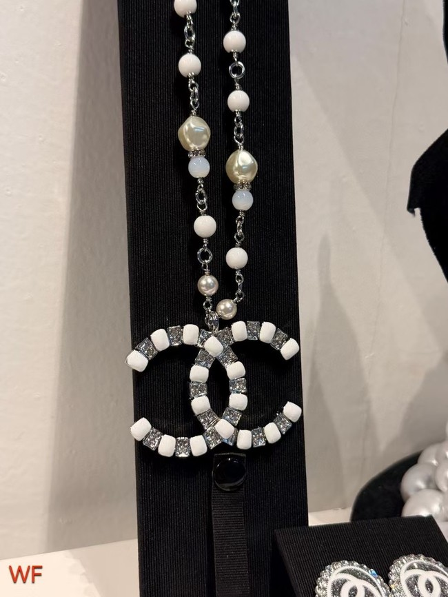 Chanel necklace CE16628