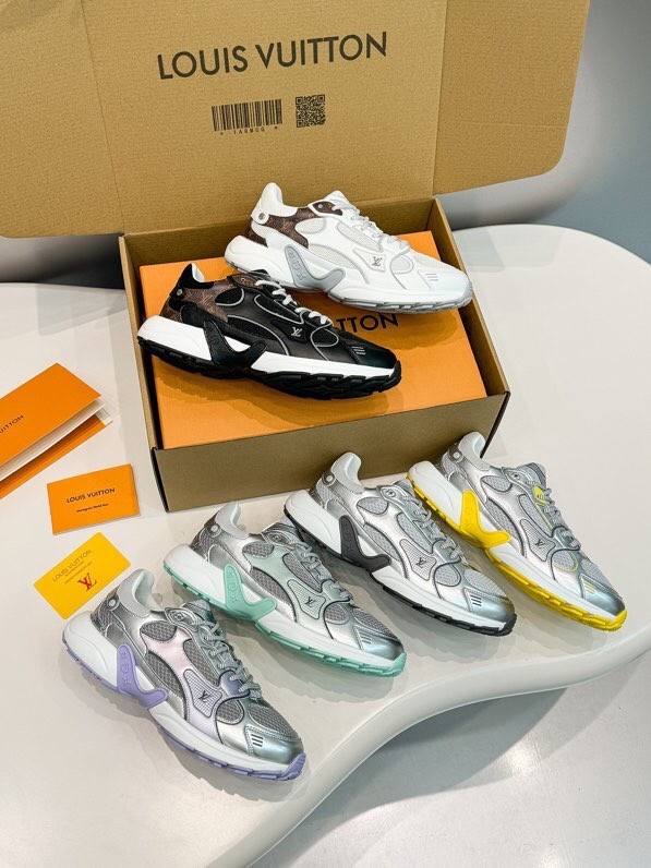 Louis Vuitton Sneakers 44862-3
