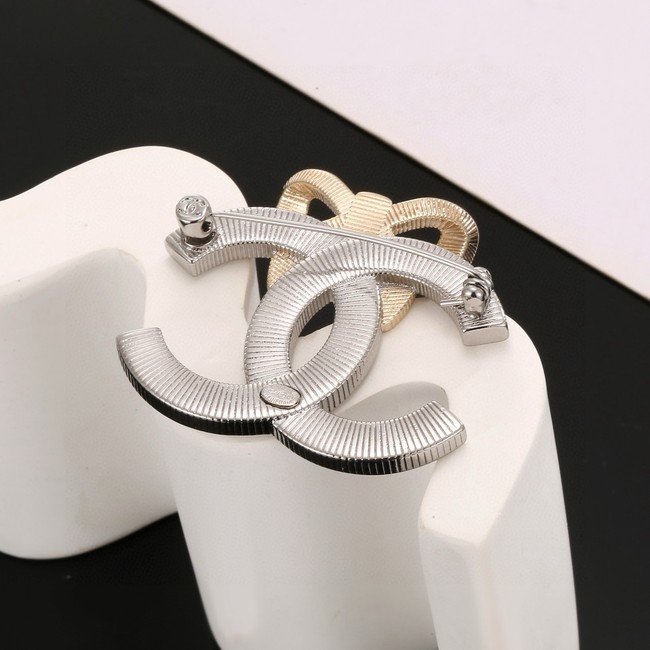 Chanel brooch CE16752