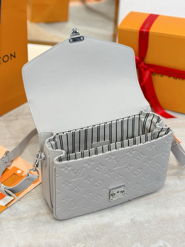 Louis Vuitton Pochette Metis M13481 Brume Gray