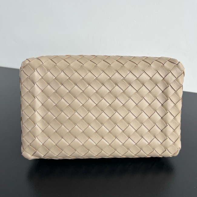 Bottega Veneta Parachute 835921 Ecru