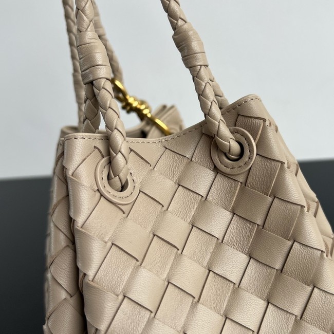 Bottega Veneta Parachute 835921 Ecru