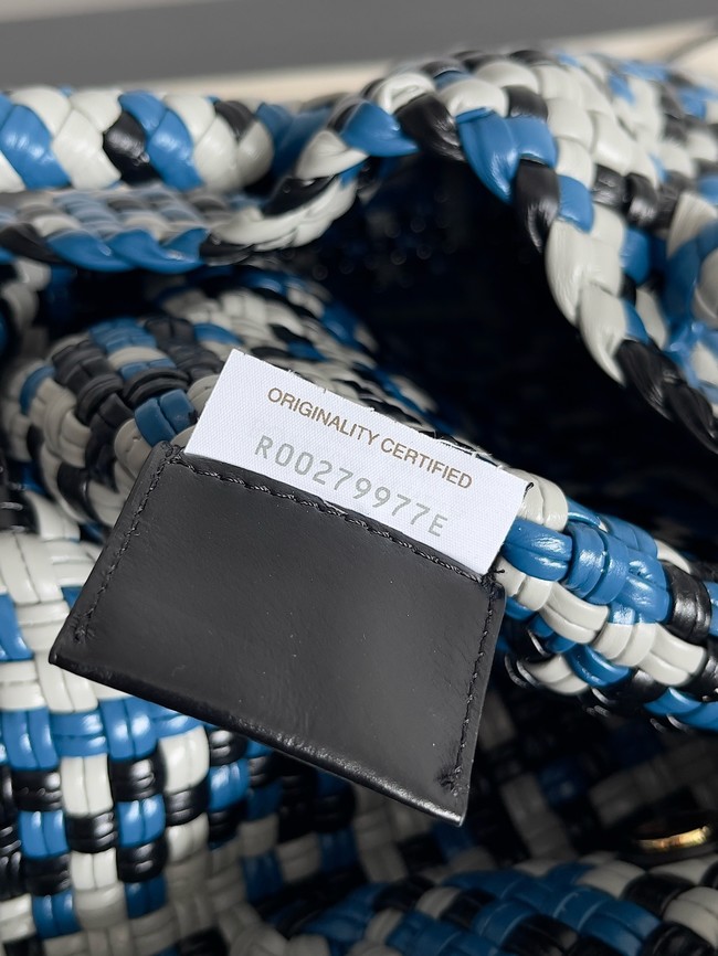 Bottega Veneta Tosca 716974 blue&white