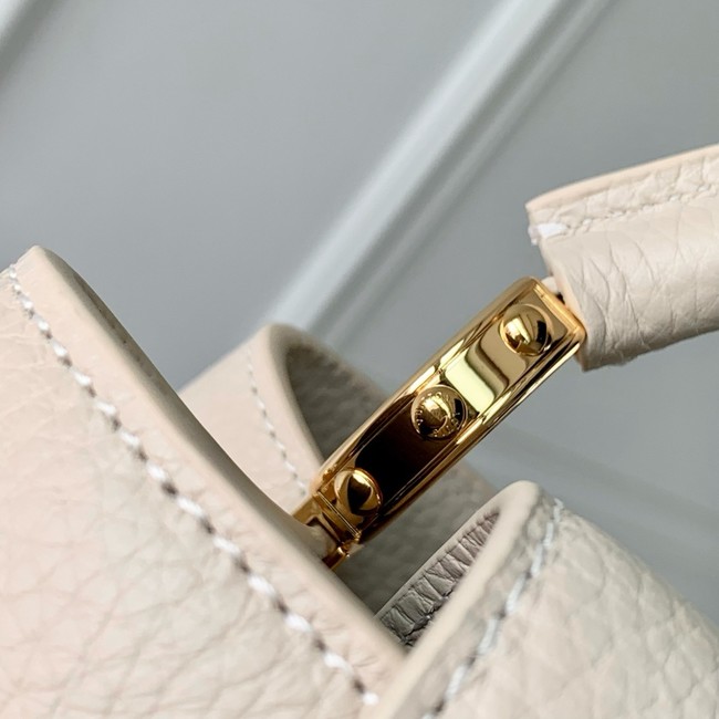 Louis Vuitton Capucines MM M12935 Cream