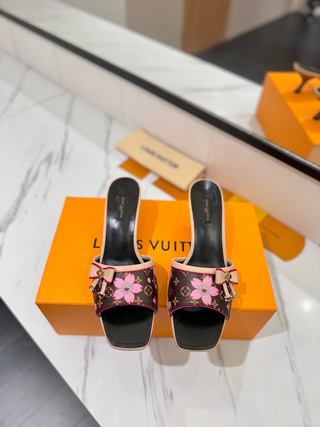 Louis Vuitton Slippers 45001-13