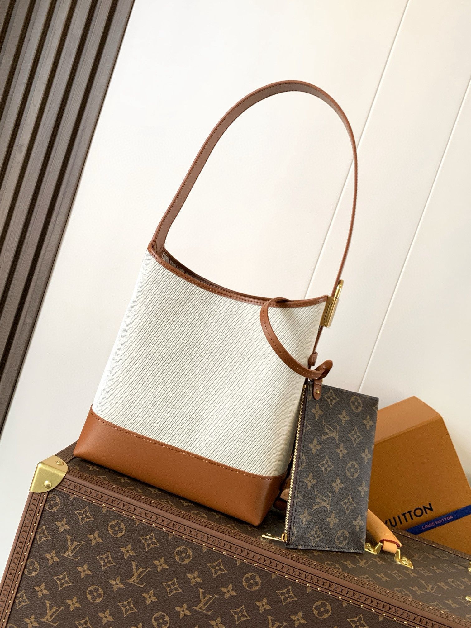 Louis Vuitton Low Key Hobo PM M25468 Brown