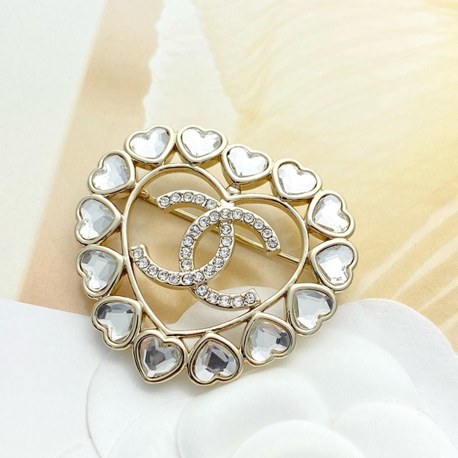 Chanel brooch CE81049