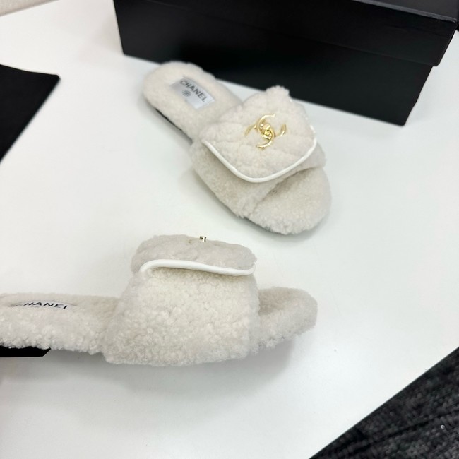 Chanel Slippers 45045-1