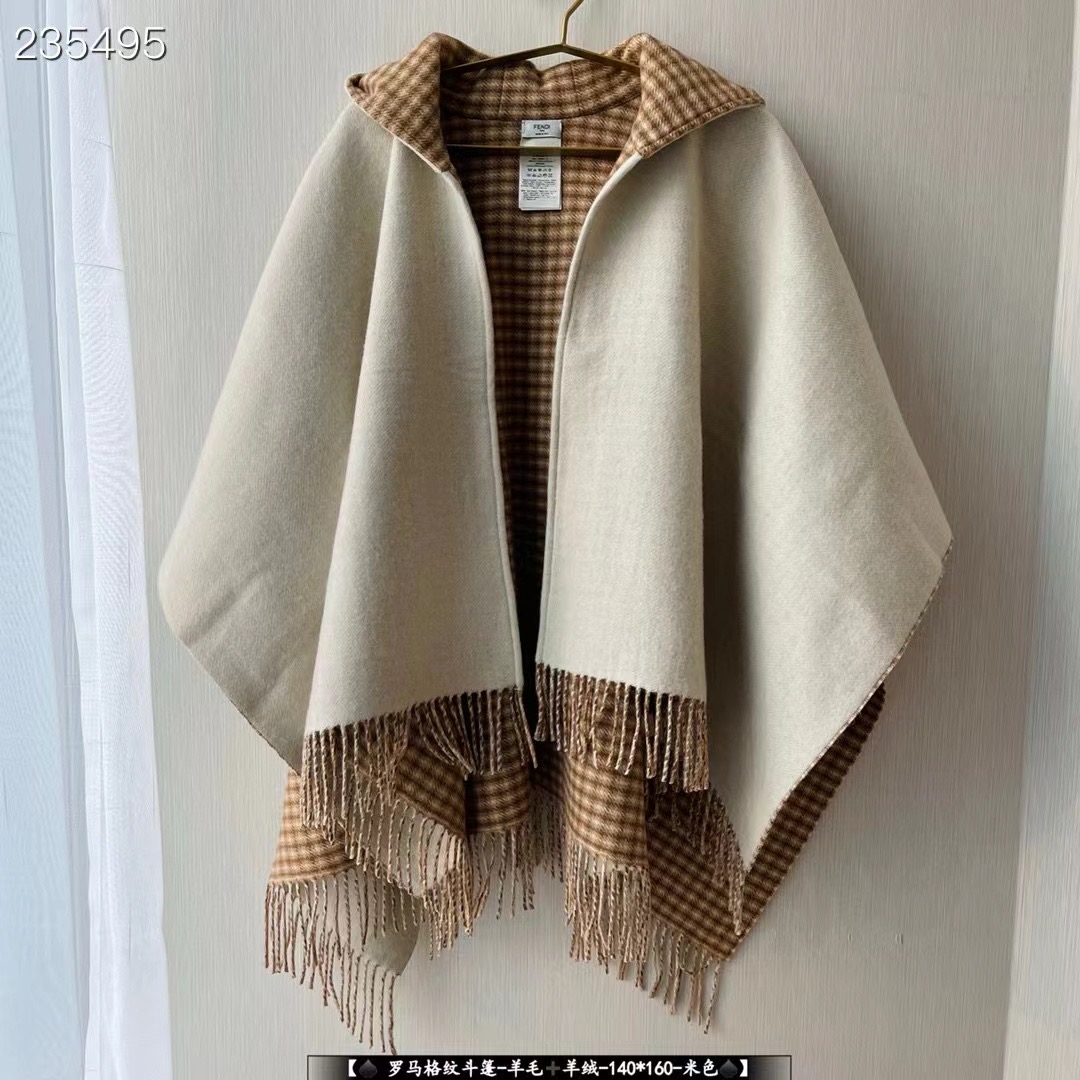 Fendi Cape Double-sided cashmere FDC35921