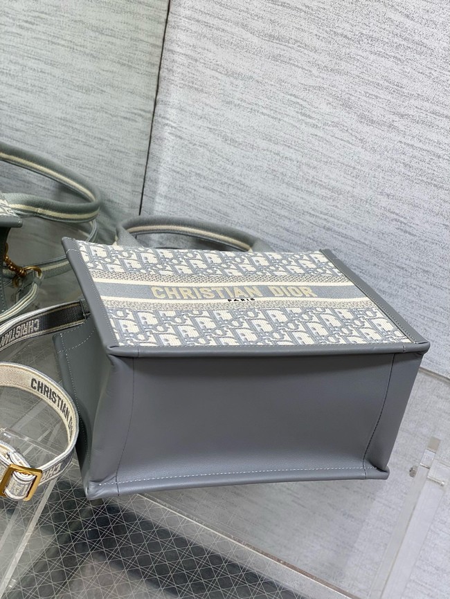 Small Dior Book Tote Dior Oblique Embroidery and Calfskin M1325CZ-3