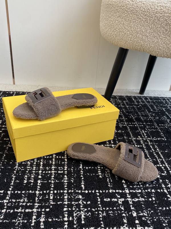 Fendi Shoes FDS00129