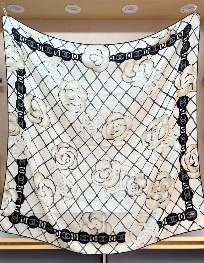 Chanel Shawl Cashmere and Silk 06389