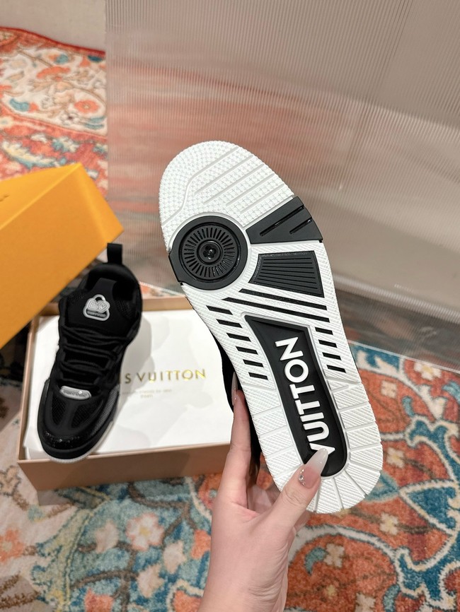 Louis Vuitton Trainer Sneaker 1ACP1R-1