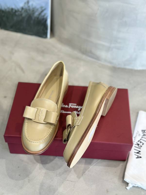 Ferragamo Shoes FMS00098