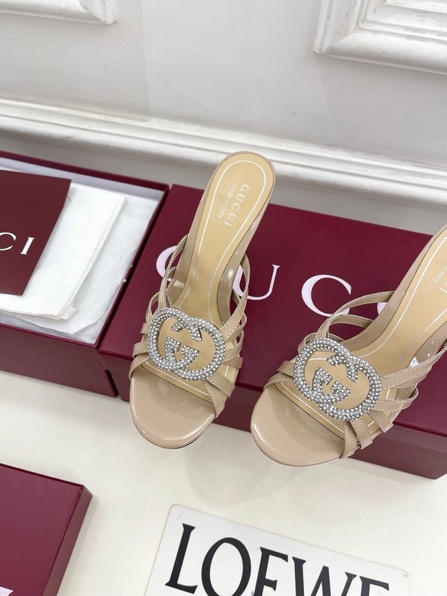 Gucci Womens slide sandal with crystal Interlocking G 852663-5