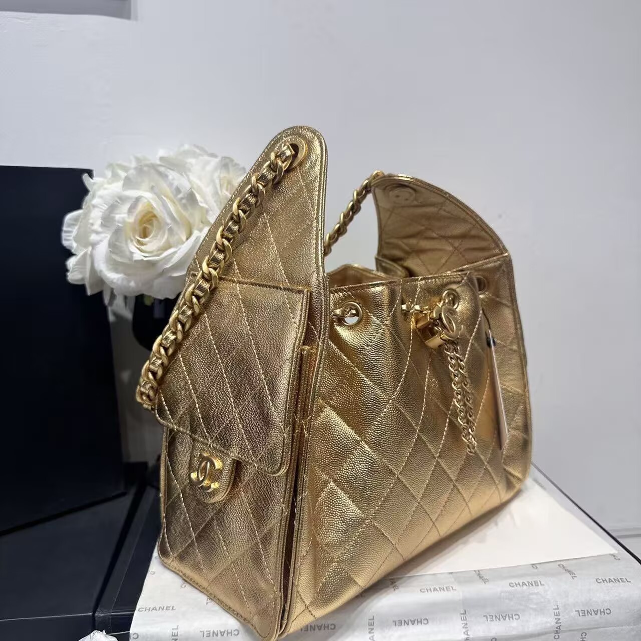CHANEL 25 SMALL HANDBAG AS5293 New Gold