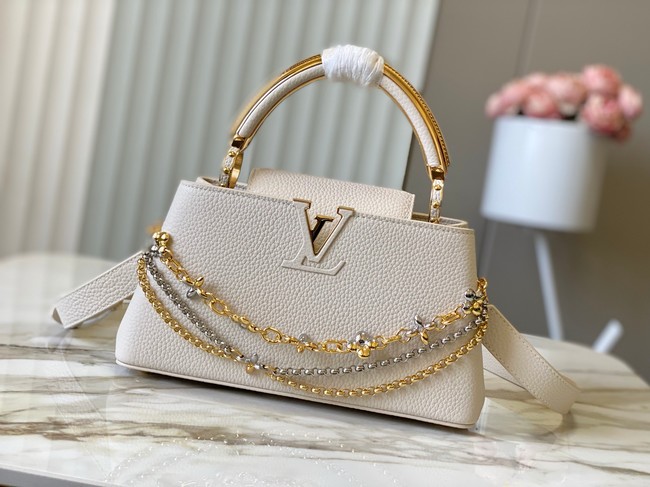Louis Vuitton Capucines East-West BB M26345 Vanilla