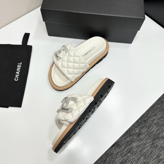 Chanel slipper 21061-8