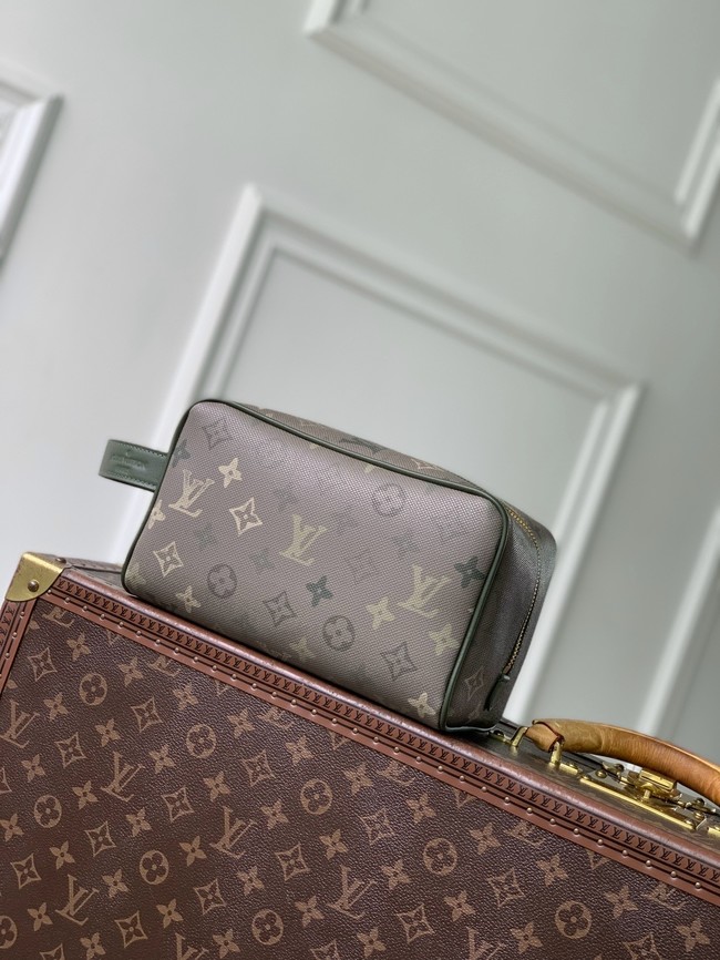 Louis Vuitton Dopp Kit M26963 Khaki