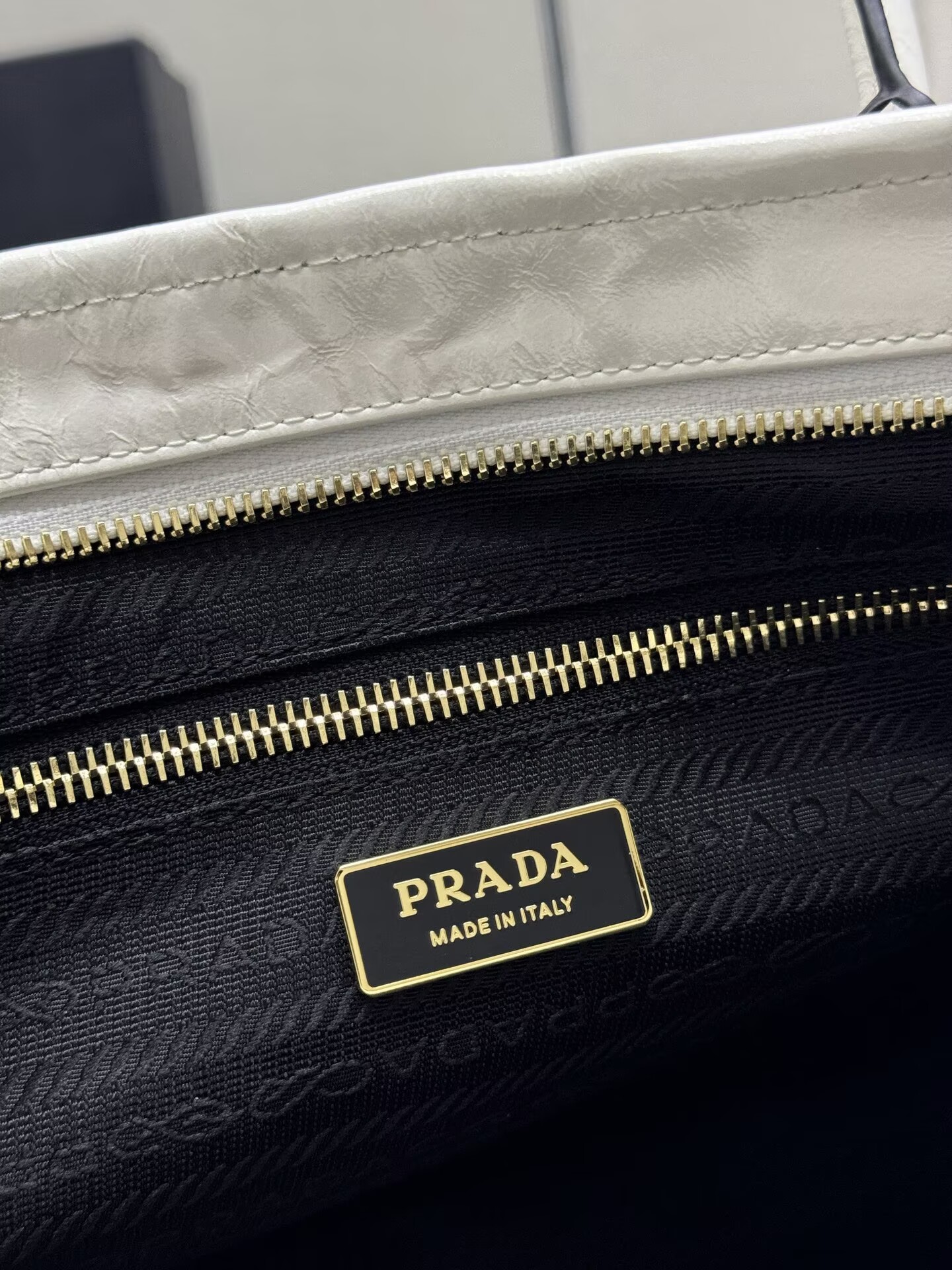 Prada Bonnie Leather Tote Bag 1BA433 White