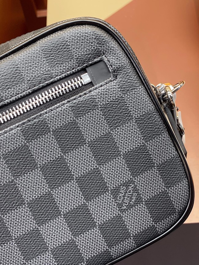 Louis Vuitton clutch bag N61664-4