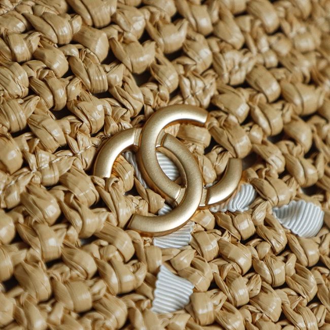 CHANEL Large Braided Straw Shoulder Bag AS5956 Apricot and white