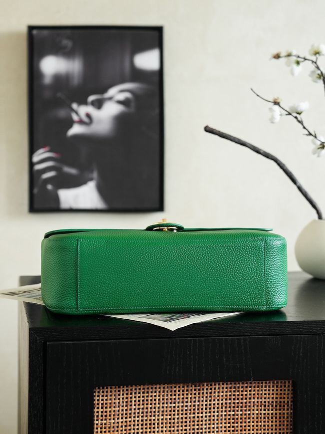 Chanel Maxi Flap bag AS6231 green