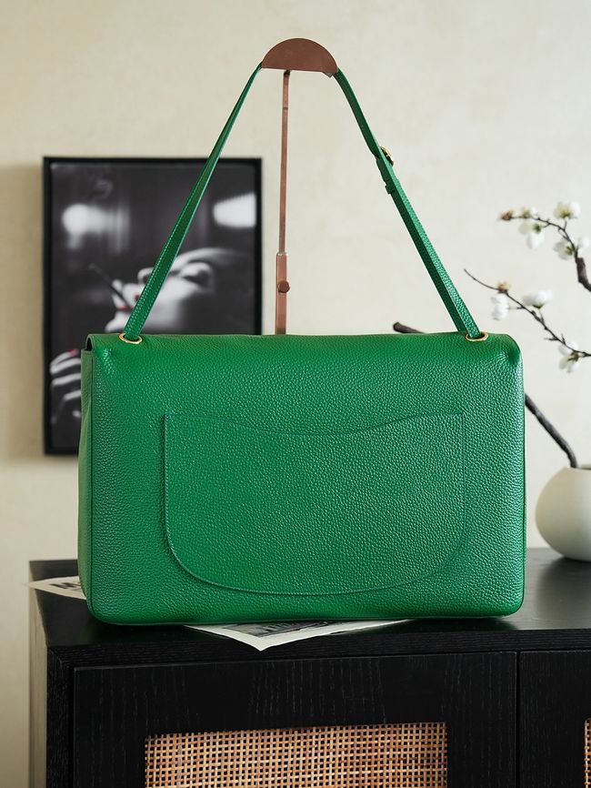 Chanel SPRING SUMMER MAXI FLAP BAG AS6233 green