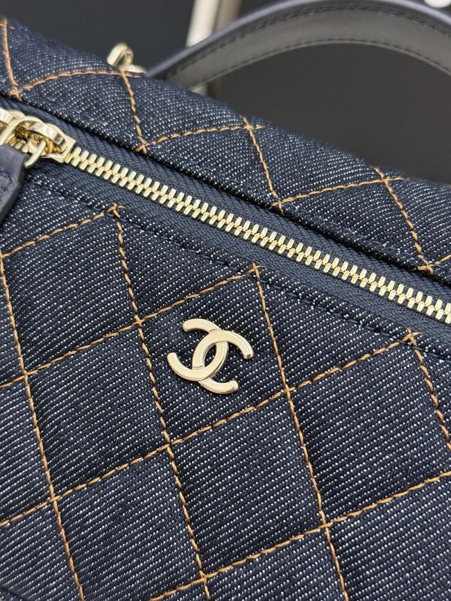 Chanel CLUTCH WITH CHAIN denim AP4385 Royal blue