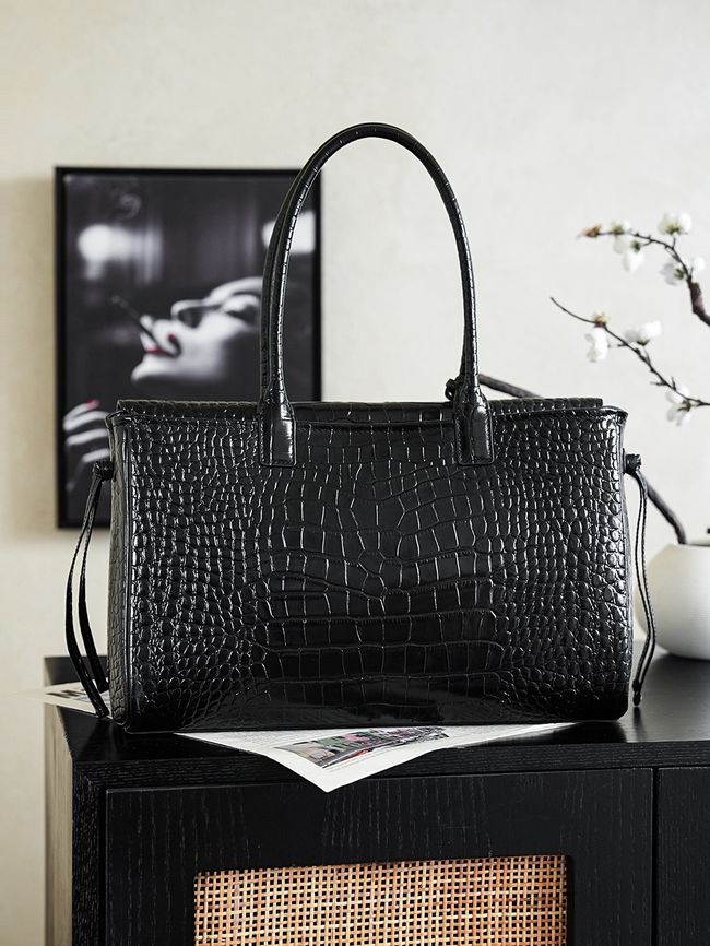 Chanel Crocodile Embossed Shopping Bag AS6428 black Chanel Crocodile Embossed Shopping Bag AS6428 black
