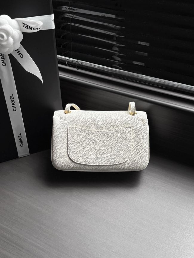 Chanel Mini Flap Bag AS6573 Ivory&gold-Tone Metal Chanel Mini Flap Bag AS6573 Ivory&gold-Tone Metal