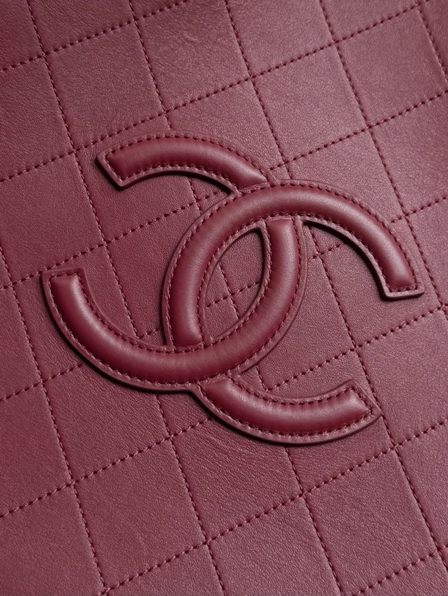 Chanel Small Shopping Bag AS6200 red