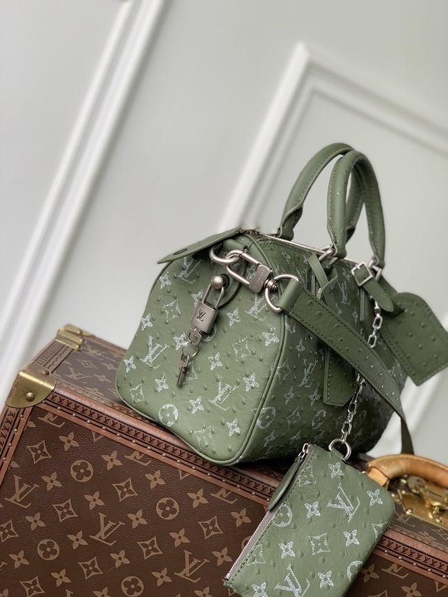 Louis Vuitton Runway Speedy P9 Bandouliere 25 M24426 green